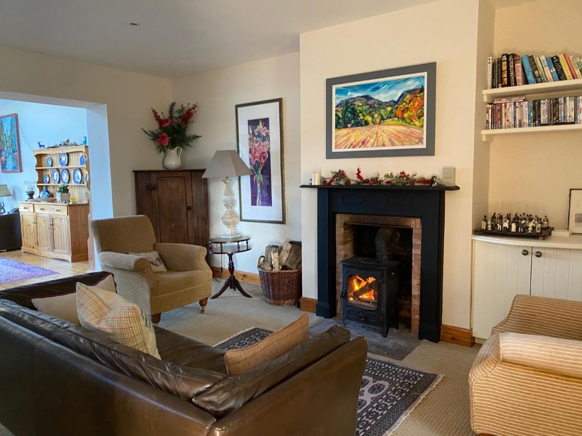 Spacious Cottage - Walk To Crieff Eksteriør bilde