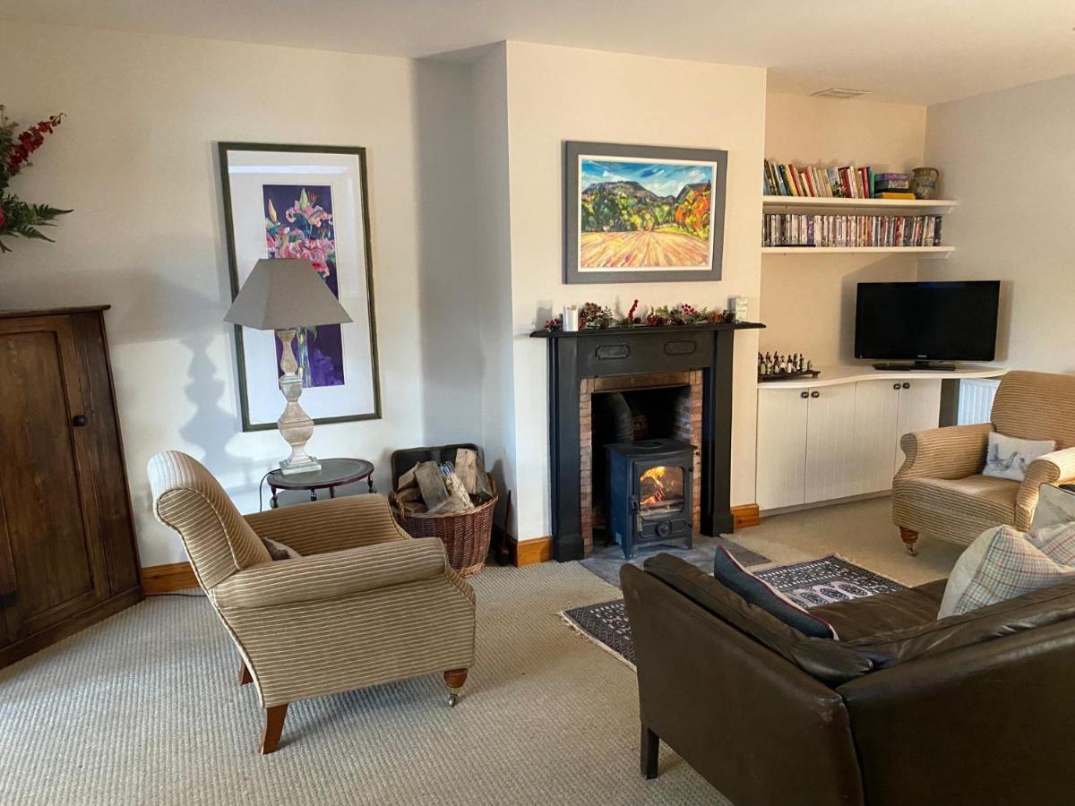 Spacious Cottage - Walk To Crieff Eksteriør bilde
